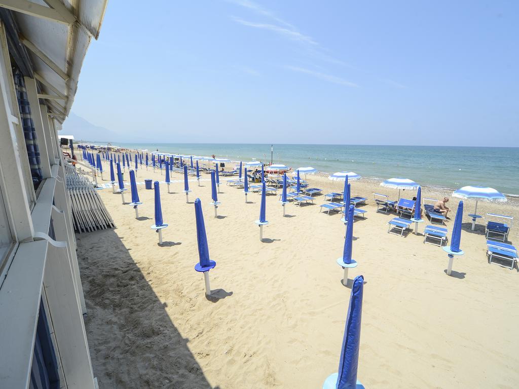Gelso Bianco Apartments Кампофеличе-ди-Роччелла Экстерьер фото