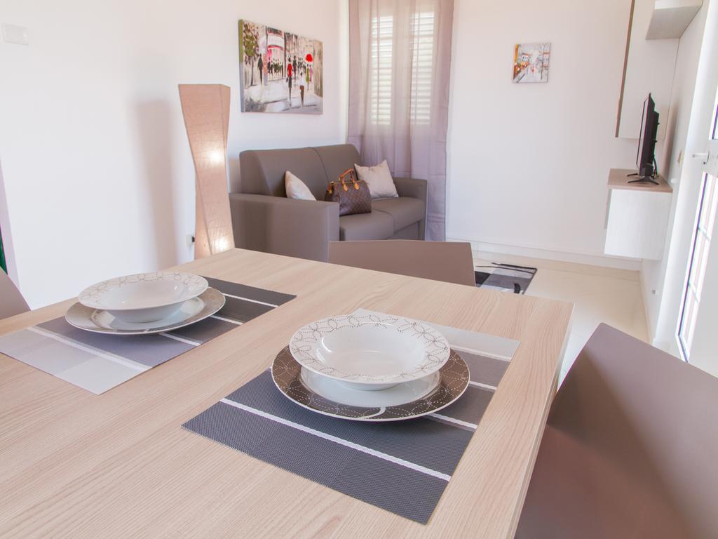 Gelso Bianco Apartments Кампофеличе-ди-Роччелла Экстерьер фото