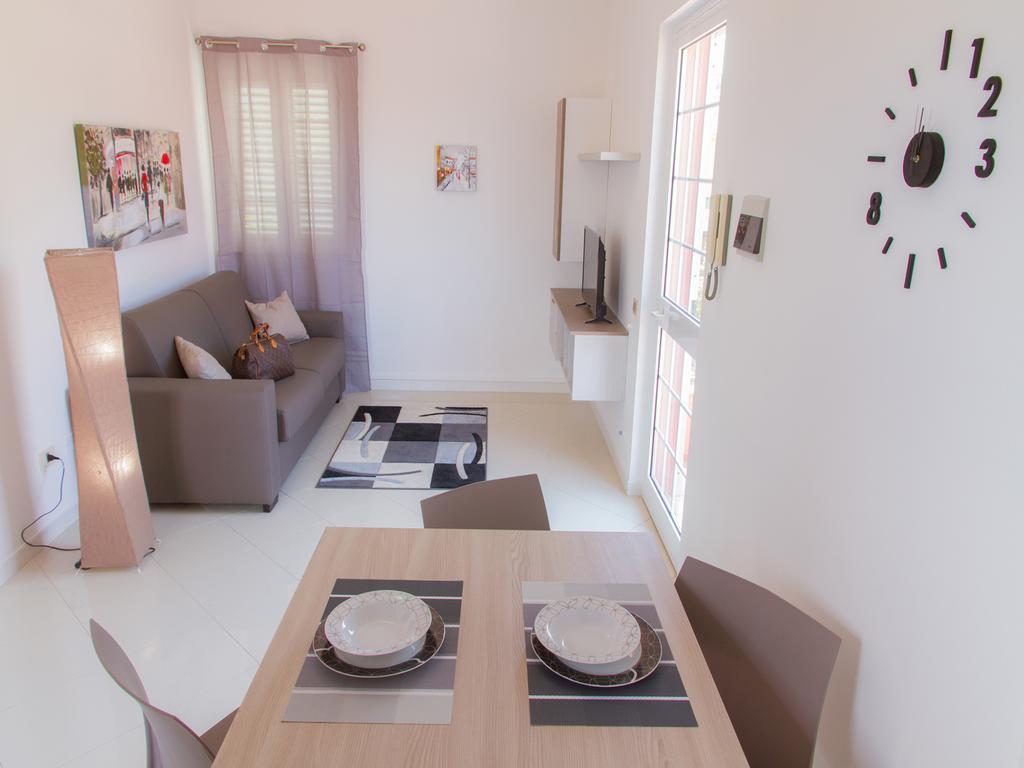 Gelso Bianco Apartments Кампофеличе-ди-Роччелла Экстерьер фото